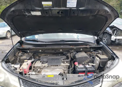 2015 Toyota Rav4 Xle z USA, uszkodzony, nr VIN 2T3WFREV5FW189816